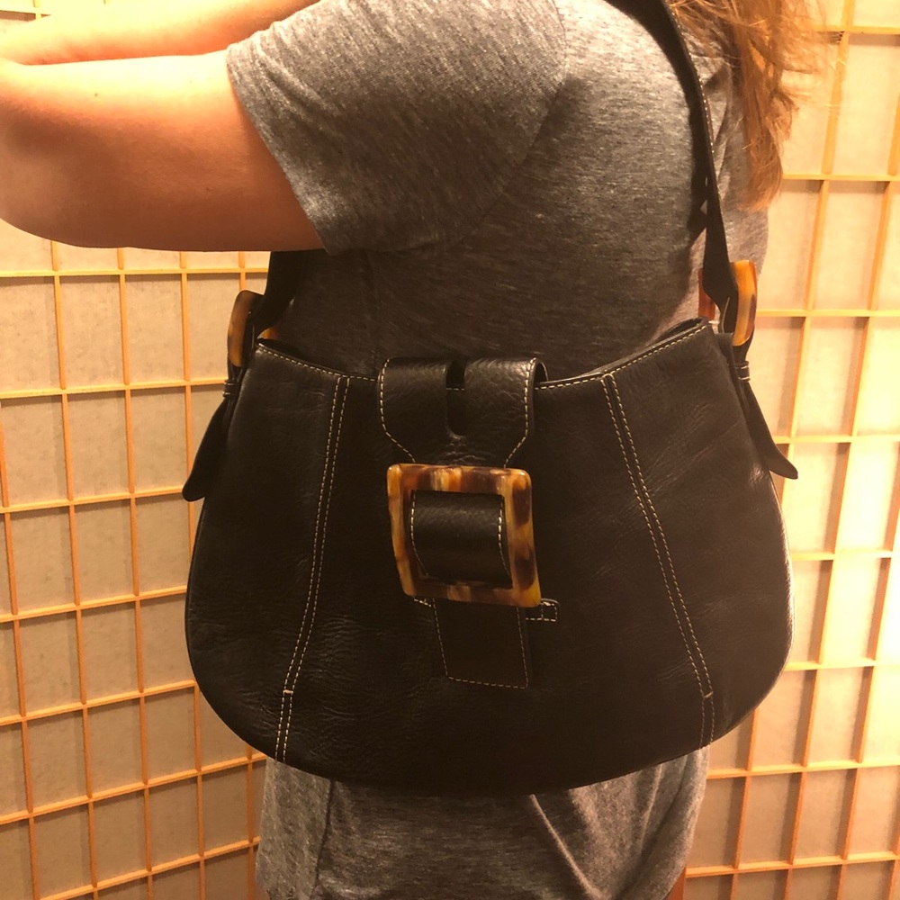 Black shoulder bag